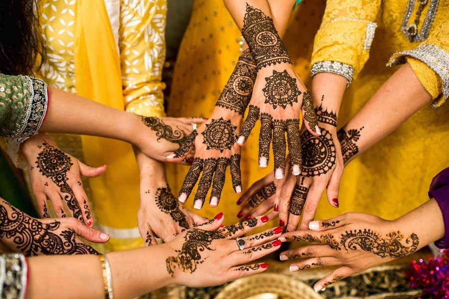 Découvrir le faste et la splendeur du mariage marocain