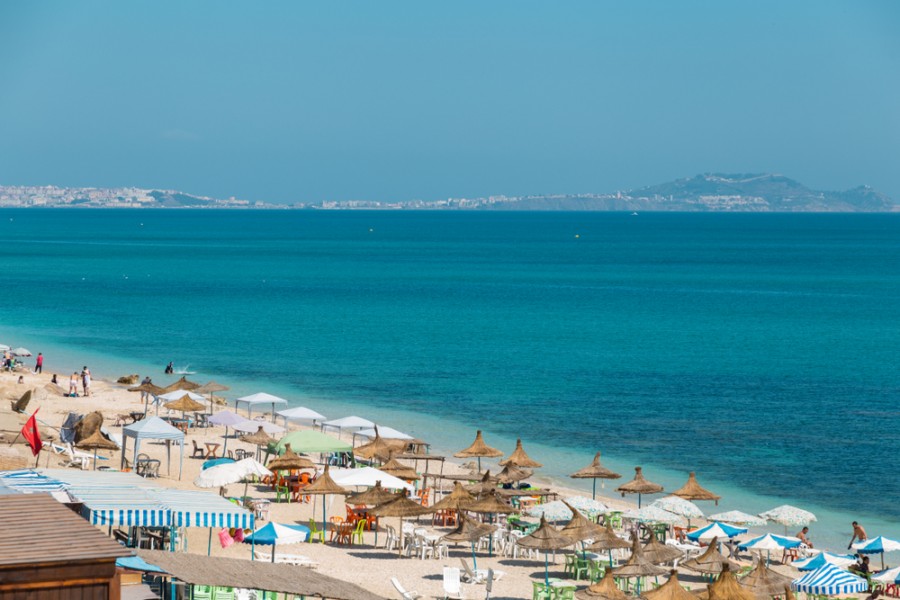 Quelles sont les attractions de la plage de Tetouan au Maroc ?